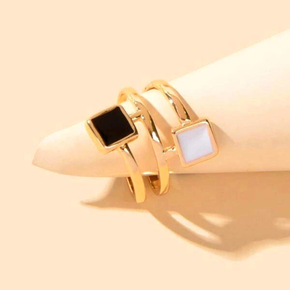 Black-and-white-geometric-ring-no24756-nocothebrand-2