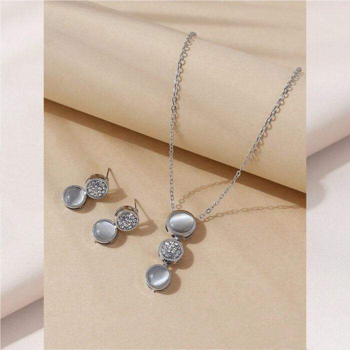 Rhinestone-necklace-and-earring-set-no25497-nocothebrand-asimi01