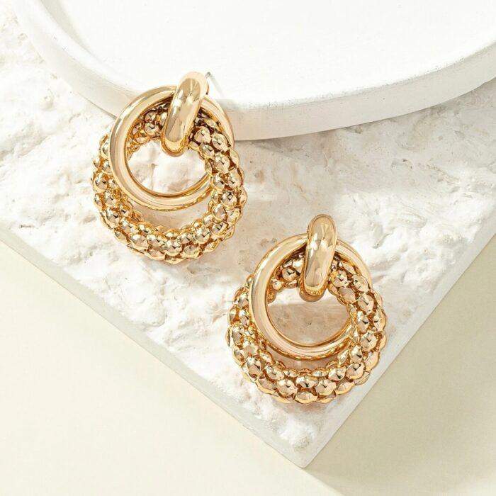 Elegant-gold-earrings-no25582-nocothebrand-2