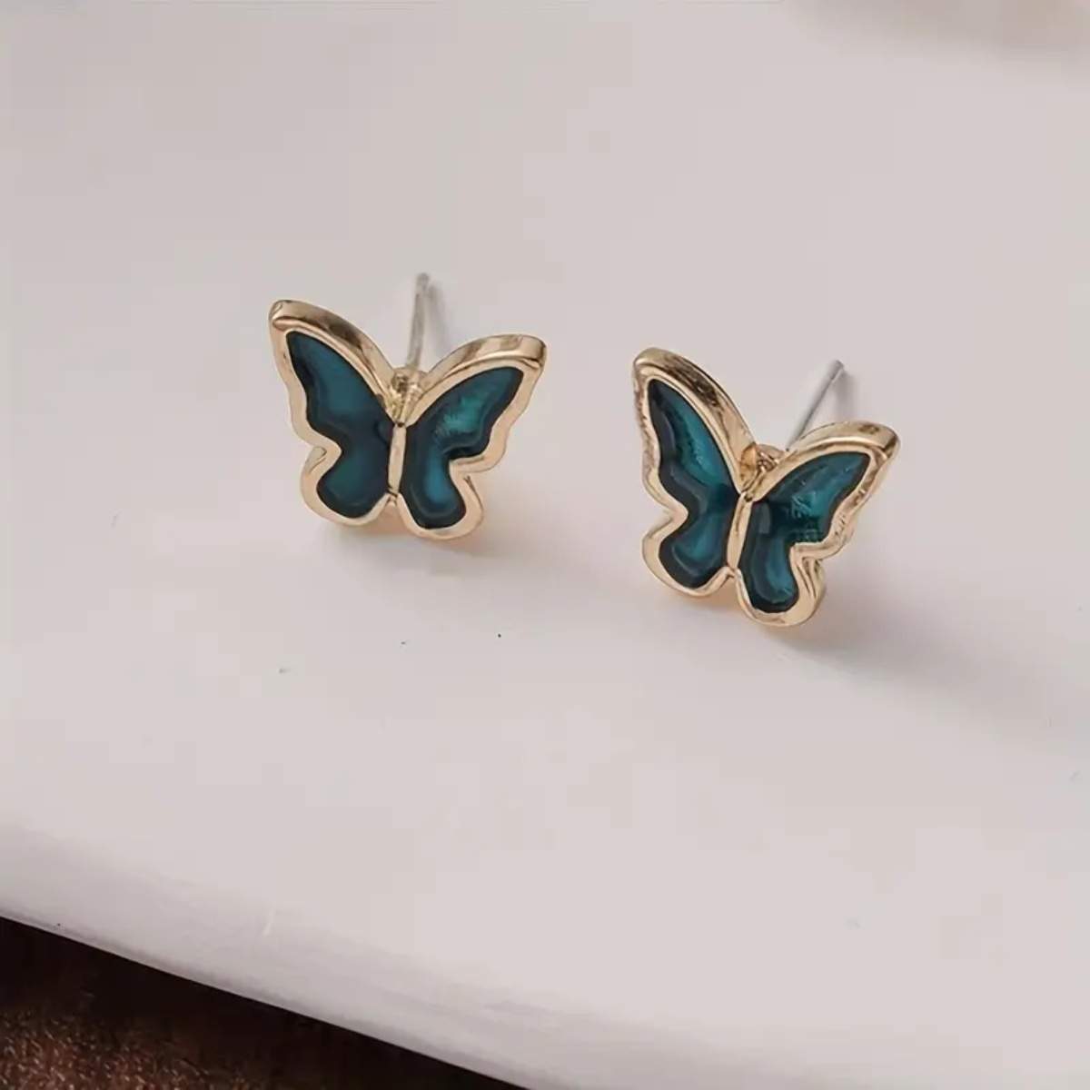 Skoularikia-karfota-green-buterflies-no27143-nocothebrand-1