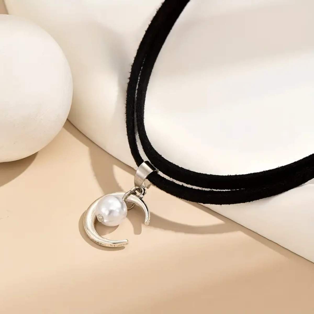 Pearl-moon-tsoker-no27223-nocothebrand-1