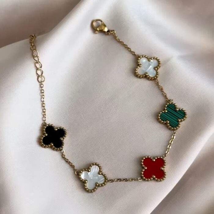 Multicolor-stainless-clover-bracelete-no28416-nocothebrand-