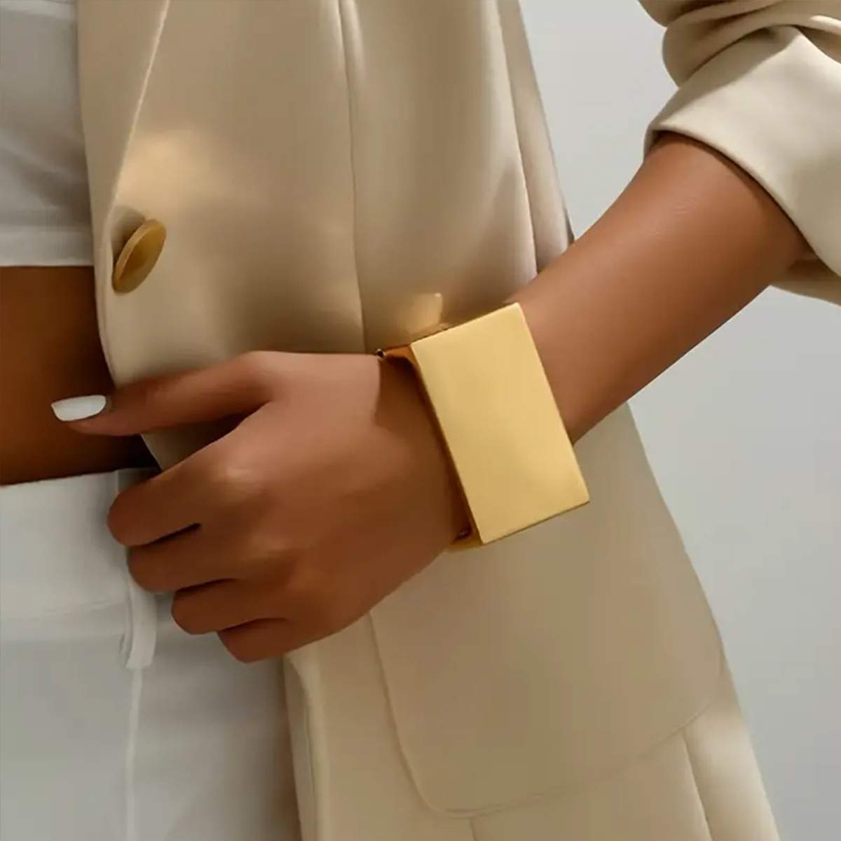 Minimal-geometric-cuff-bracelet-no28526-nocothebrand-02