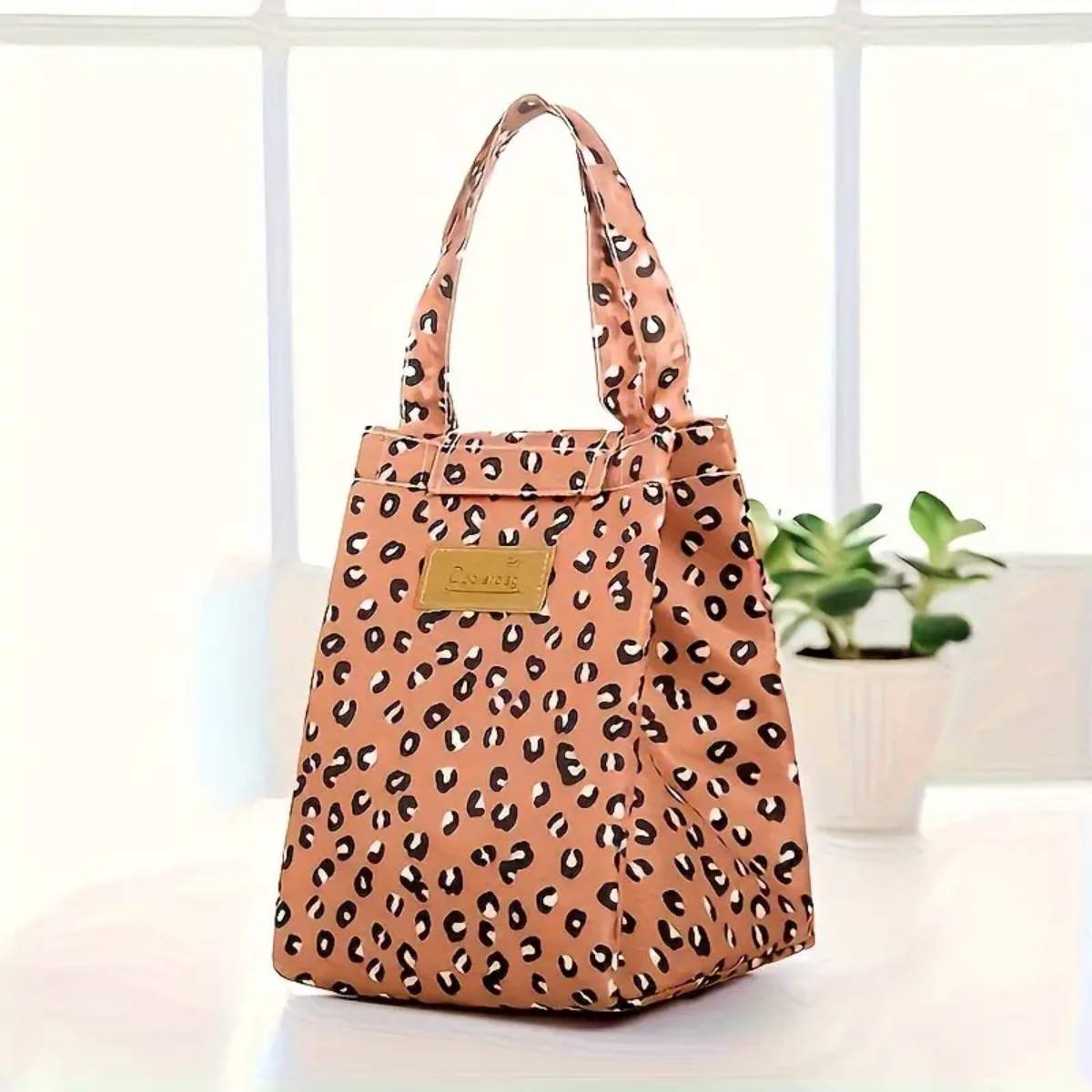 Leopard-print-isothermiki-tsanta-metaforas-no28722-nocothebrand-2
