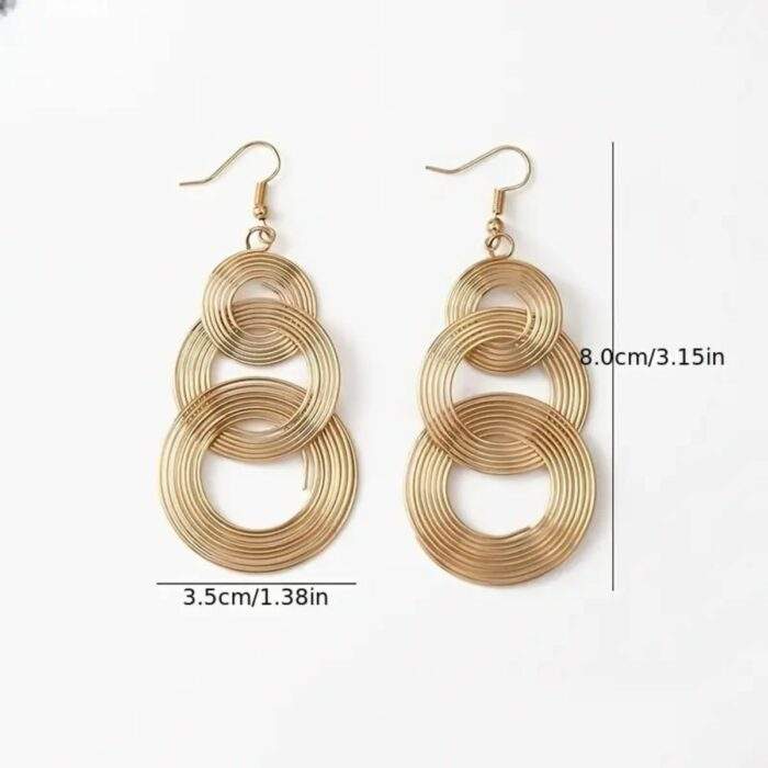 Triple-circle-earrings-no28636-museclothing-2