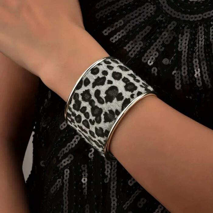 Leopard-print-cuff-vraxioli-no28835-nocothebrand-1