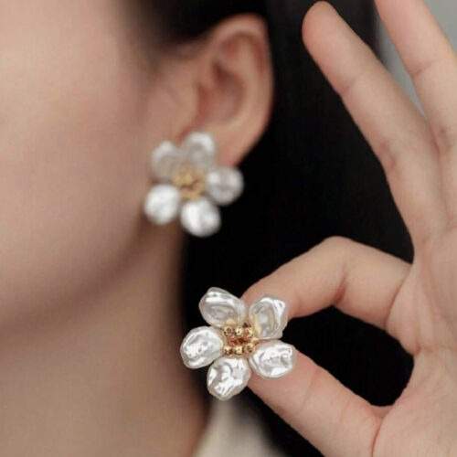 Pearl-flower-petal-earrings-no28816-nocothebrand-1