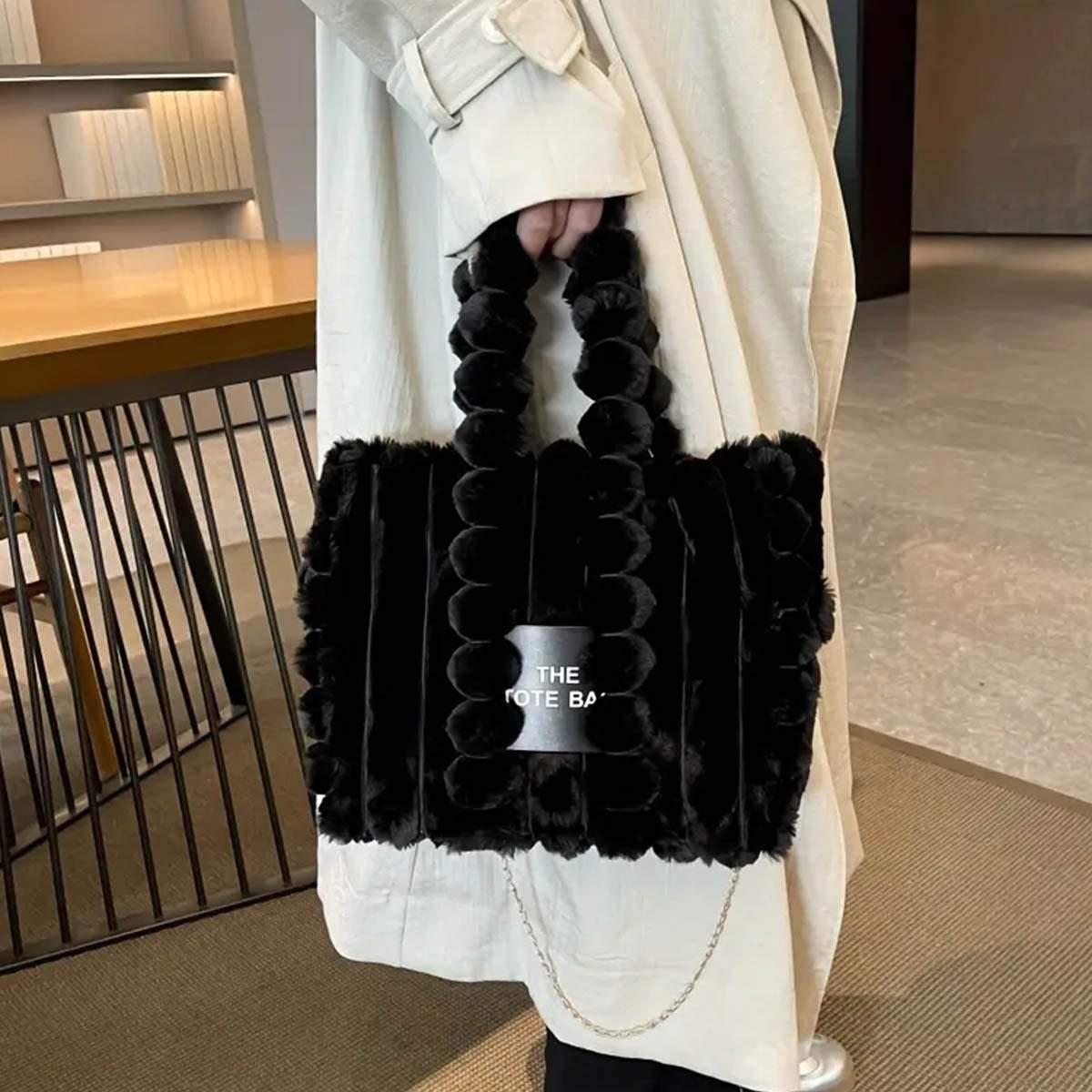 faux-fur-tzanta-omou-mayro-NO30075-nocothebrand-1