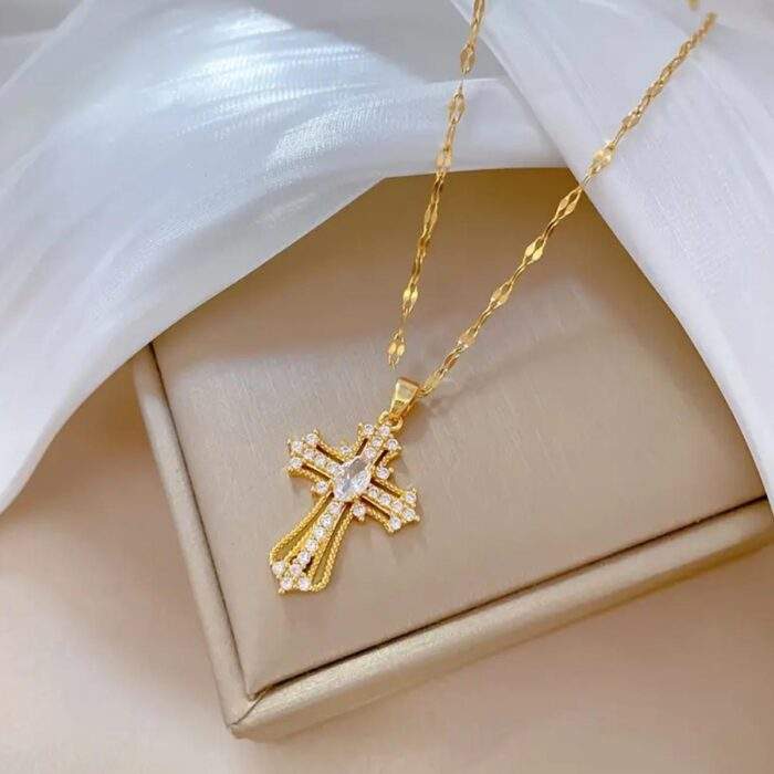 cross-pendant-necklace-NO30145-nocothebrand-7