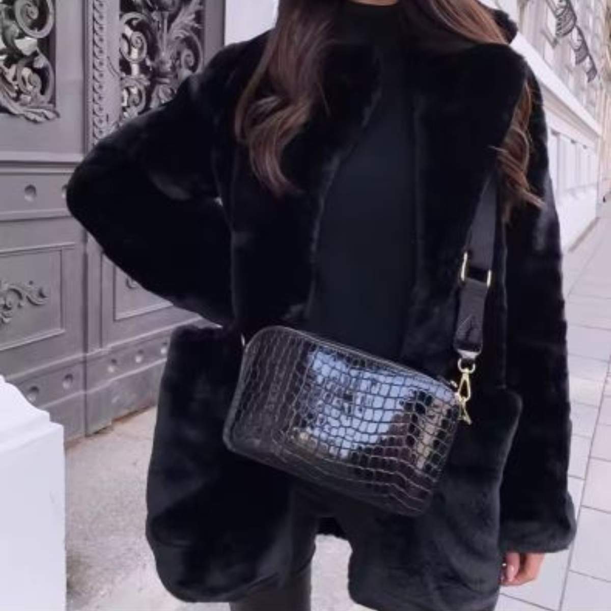 Elegant-pony-faux-fur-no10277-museclothing-mavro