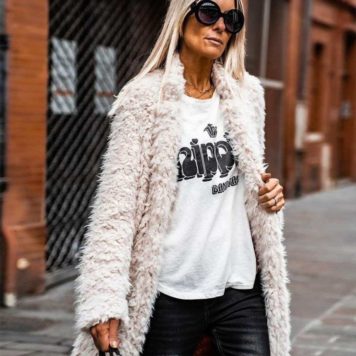 Fluffy jacket - Image 4