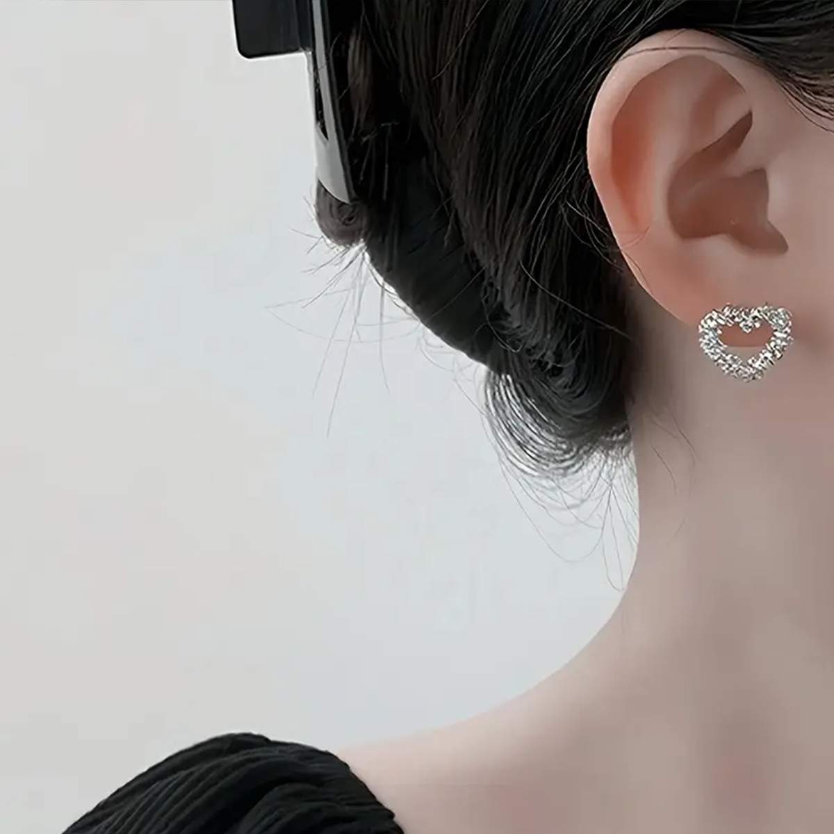 Karfwta-strass-heart-earrings-no28936-nocothebrand-03