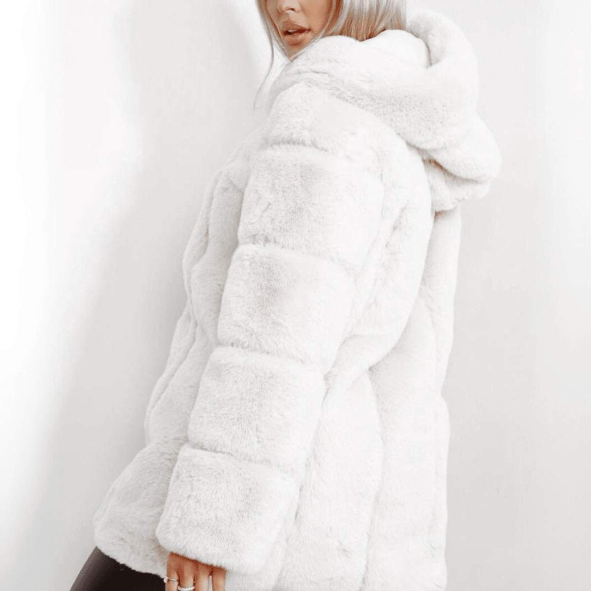 Oikologini-gouna-me-koukoula-kai-dermatini-no25615-nocothebrand-lefko01