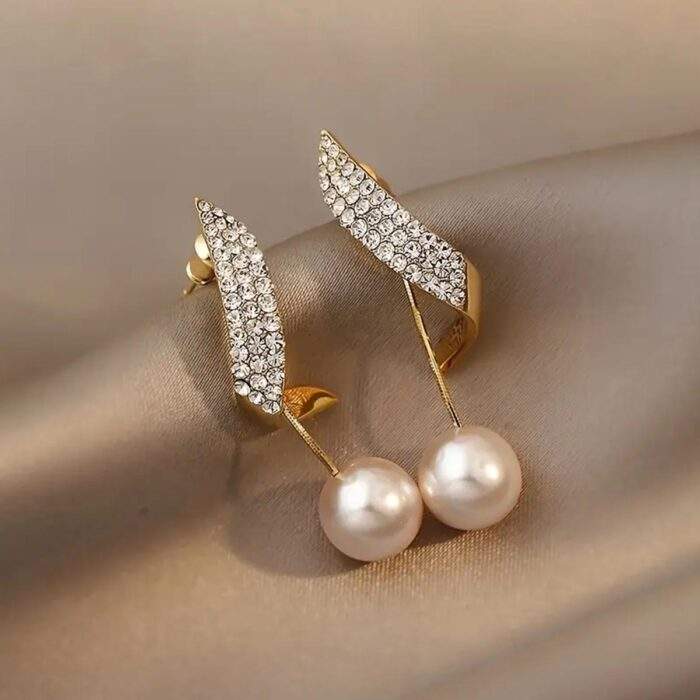 18k-gold-pearl-skoularikia-NO30383-nocothebrand-2