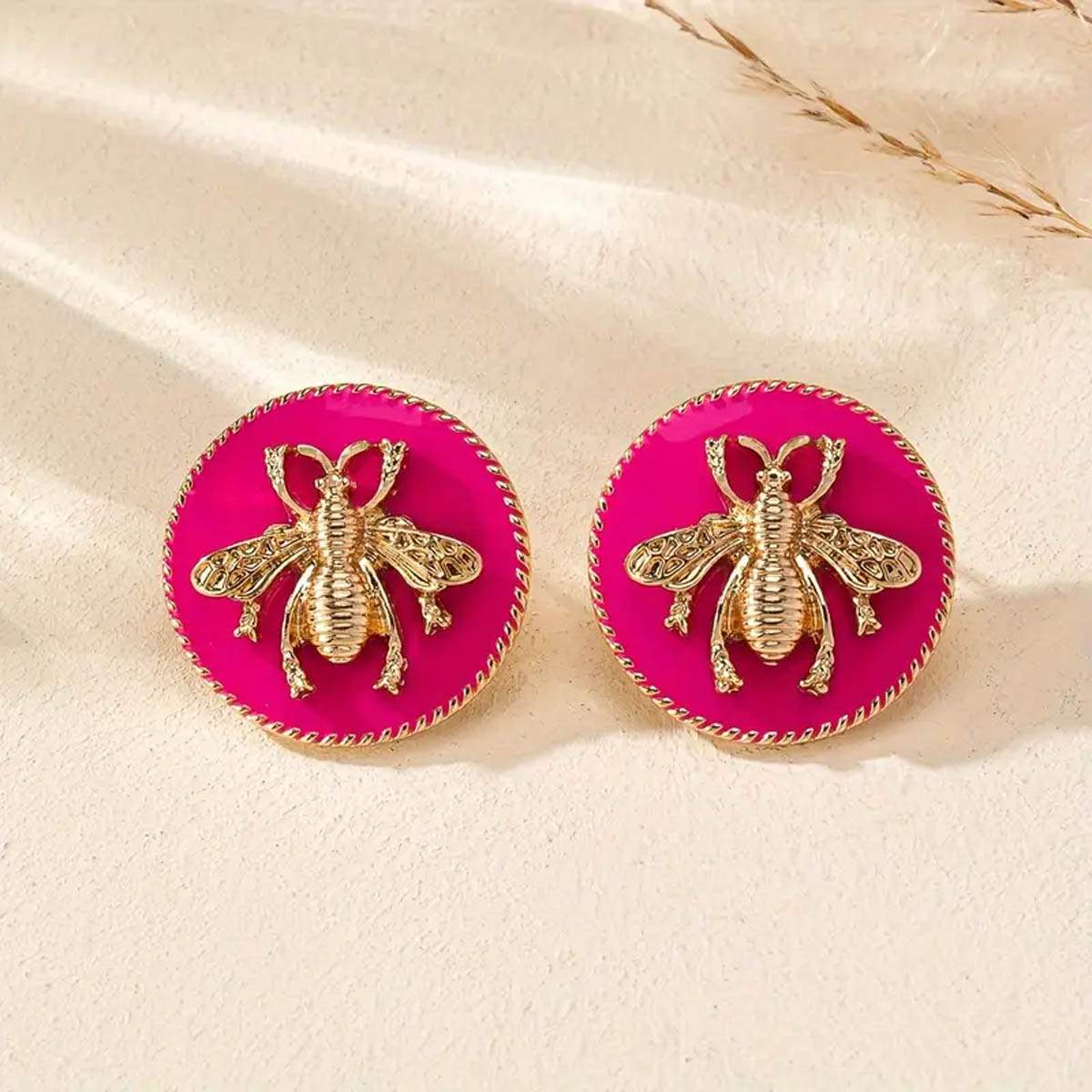 bee-fuchsia-karfota-skoularikia-NO30396-nocothebrand-2