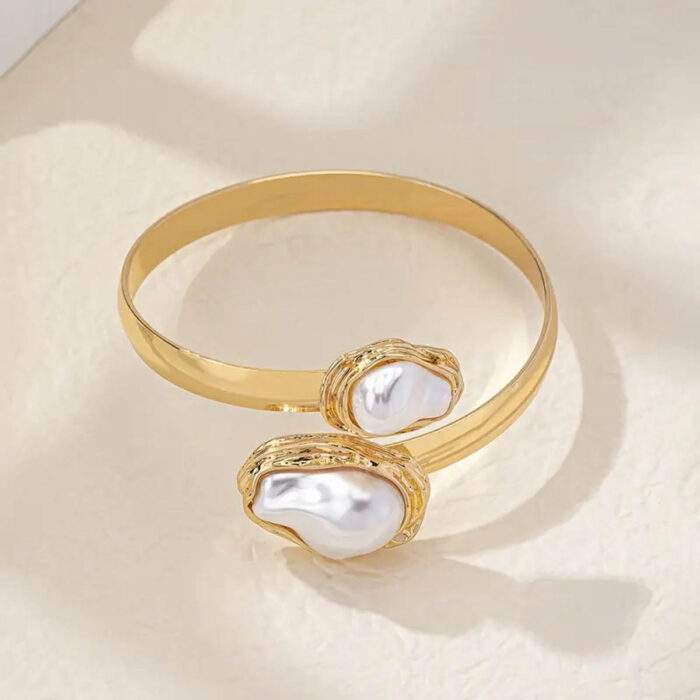 chryso-vrachioli-cuff-pearl-NO30385-nocothebrand-4