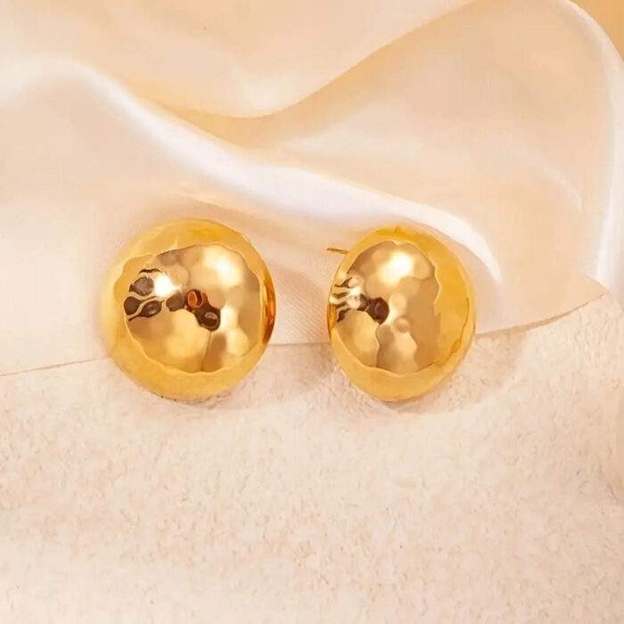 skoularikia-sfyrilata-bold-studs-NO30458-nocothebrand-2