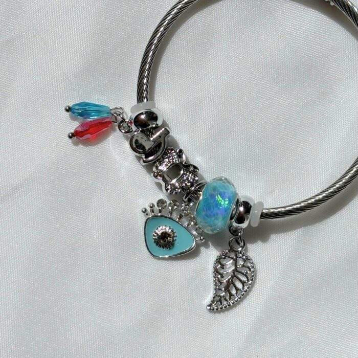 vraxioli-leaf-charm-no28969-nocothebrand2
