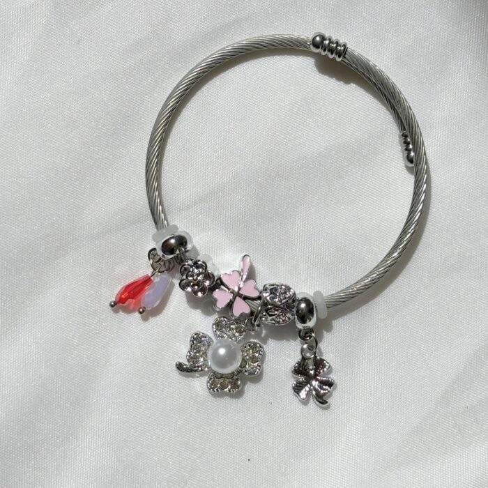 vraxioli-lucky-charm-no28967-nocothebrand3