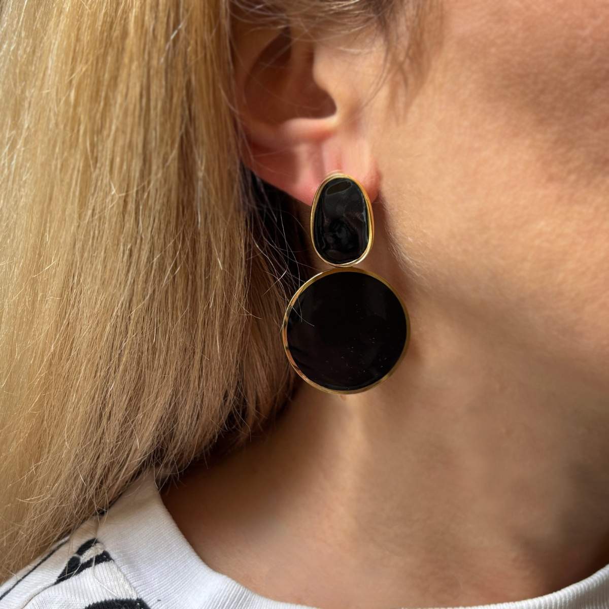 drop-earrings-no28990-nocothebrand-mavro02