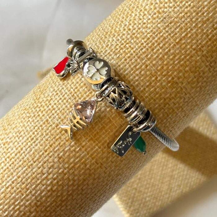 vraxioli-fishbone-charm-no28966-nocothebrand5