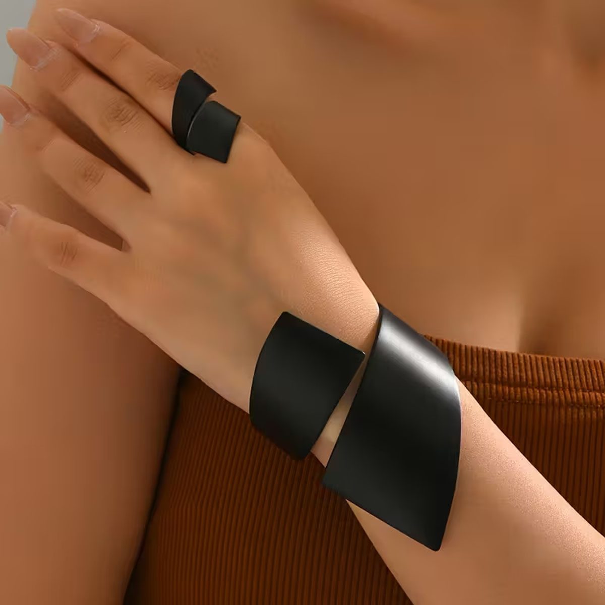 bold-mavro-cuff-architektoniko-set-NO30768-nocothebrand-3