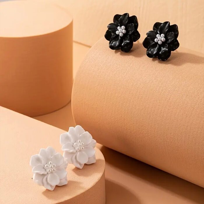 Pearl-flower-earrings-no28329-nocothebrand-both04