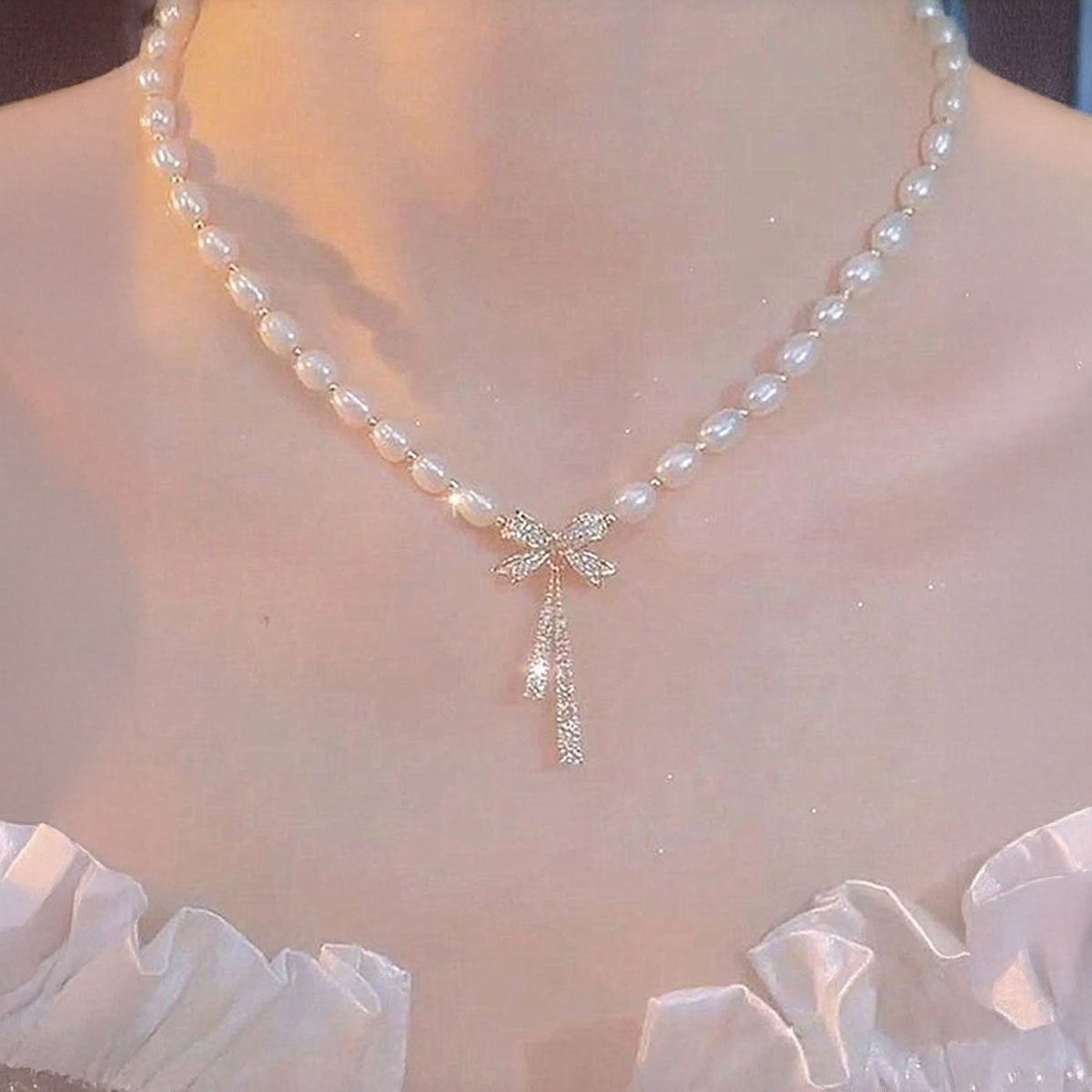pearl-kolie-me-kremasto-fiogko-NO30771-nocothebrand-3