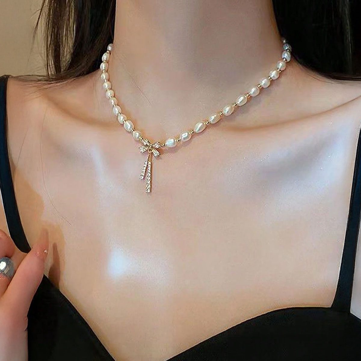 pearl-kolie-me-kremasto-fiogko-NO30771-nocothebrand-3